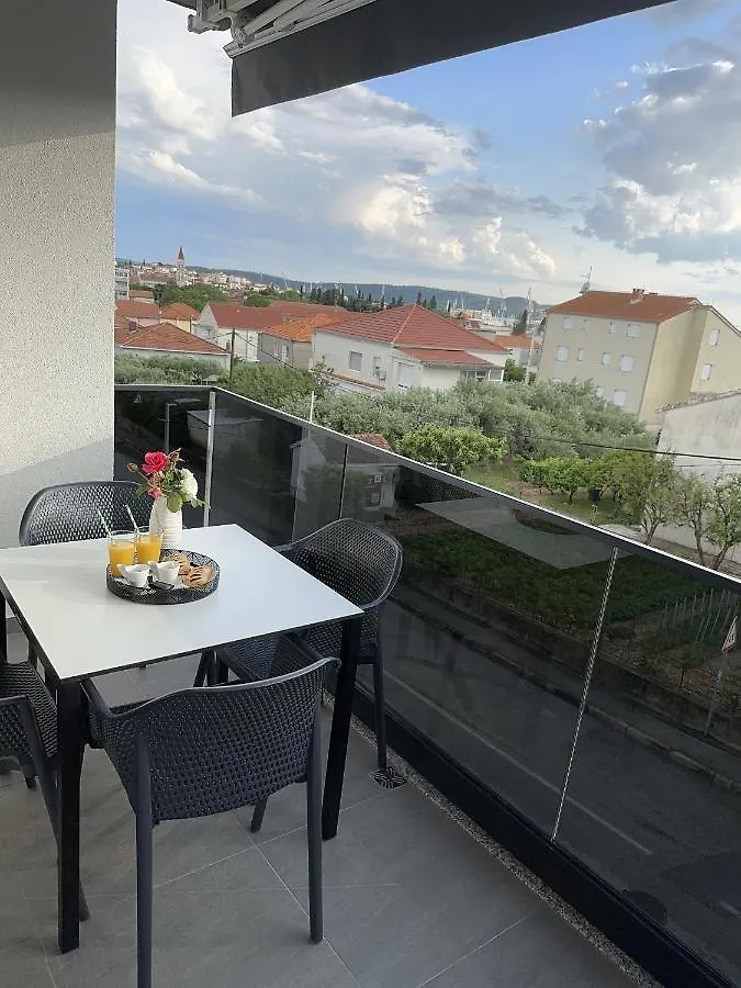 Apartman Ivan & Marko Trogir 0*,  Croatia